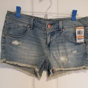American Rag Jean Shorts NWT sz 7